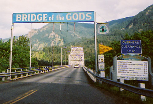 Bridge of the Gods - Overhead Clearance 14' 6''